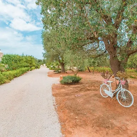 Holiday home Trullo Oroncall Con Piscina
