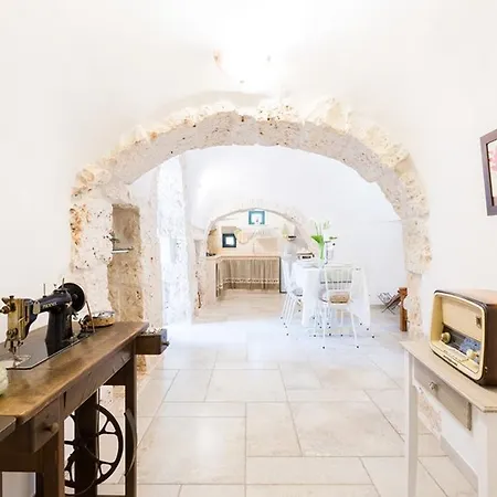 Trullo Oroncall Con Piscina *